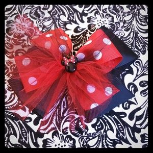 Minnie Mouse hair bow
